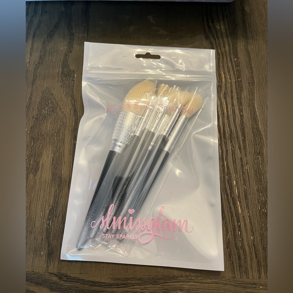 SIMiss Glam Stay Sparkly 7pc. Makeup Brush Set